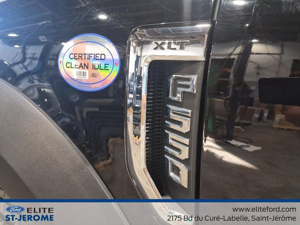 2022 Ford Super Duty F-550 DRW F-550SD,XLT, Diesel 6.7L,Dompeur in Charlemagne, Quebec - 9 - w1024h768px