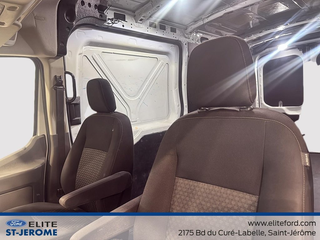 2020 Ford Transit Cargo Van 250, RWD, 148po in Saint-Jérôme, Quebec - 8 - w1024h768px