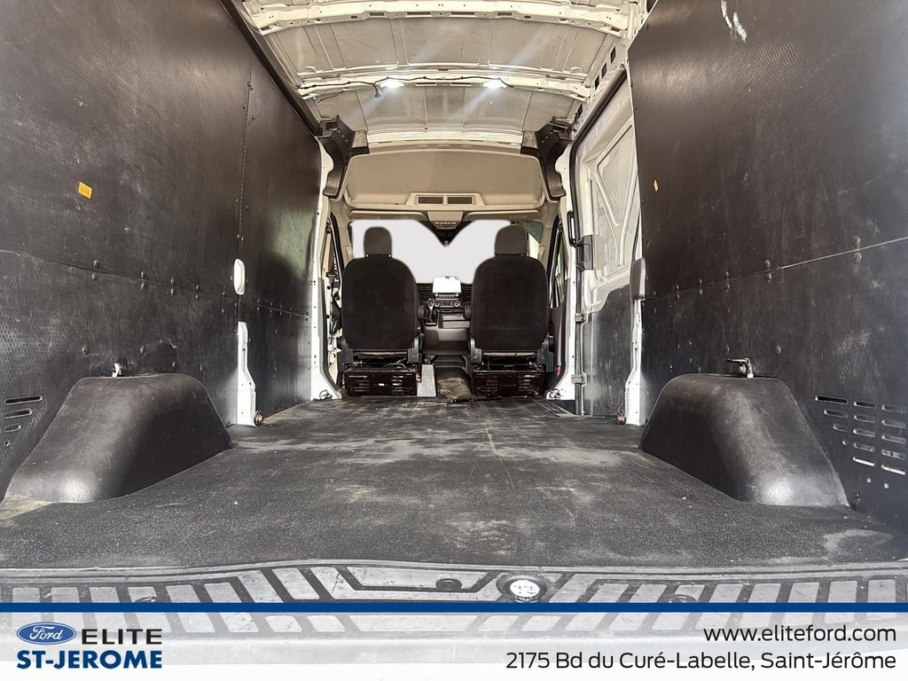 2020 Ford Transit Cargo Van 250, RWD, 148po in Saint-Jérôme, Quebec - 14 - w1024h768px