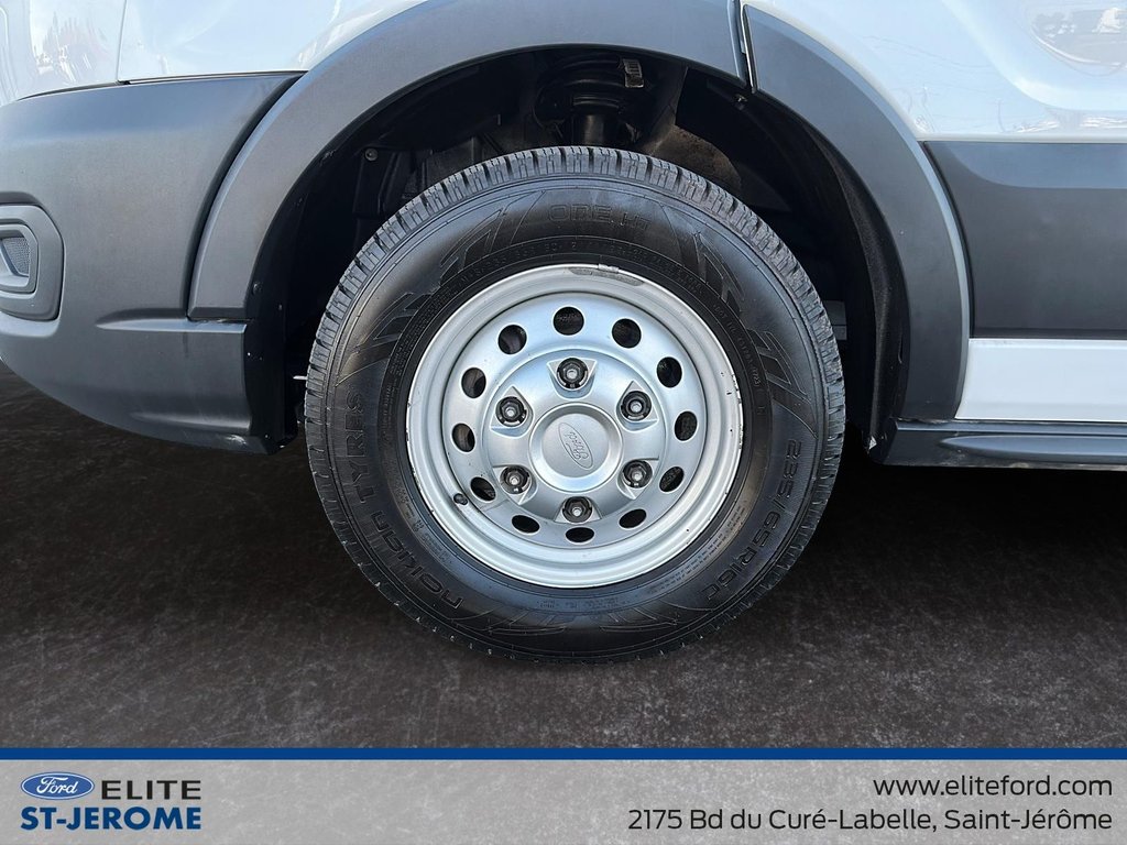 Ford Transit Cargo Van T-250 AWD, MEDIUM ROOF, 148'' WHEELBASE, CRUISE CO 2023 à Charlemagne, Québec - 13 - w1024h768px