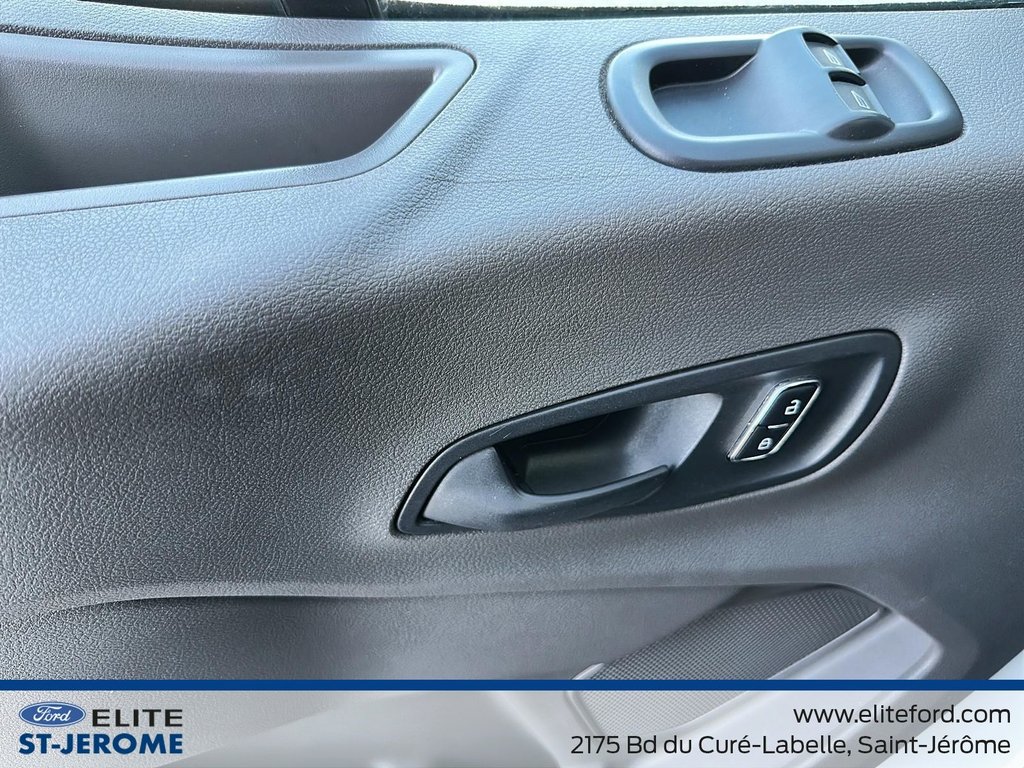 Ford Transit Cargo Van T-250 AWD, MEDIUM ROOF, 148'' WHEELBASE, CRUISE CO 2023 à Charlemagne, Québec - 19 - w1024h768px