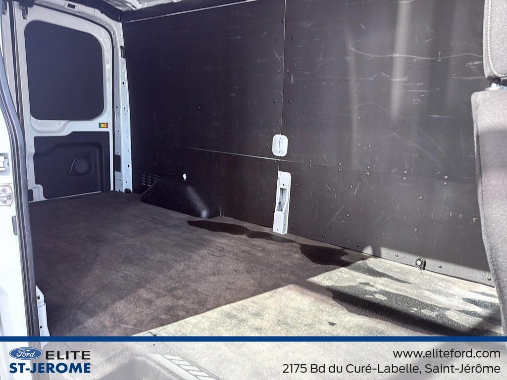 Ford Transit Cargo Van T-250 AWD, MEDIUM ROOF, 148'' WHEELBASE, CRUISE CO 2023 à Charlemagne, Québec - 14 - w1024h768px
