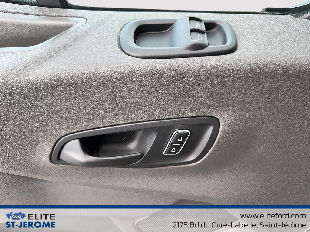 Ford Transit Cargo Van T250,AWD,3.5L,HIGHROOF,EMPATTEMENT 148,CAMERA 2023 à Charlemagne, Québec - 17 - w1024h768px