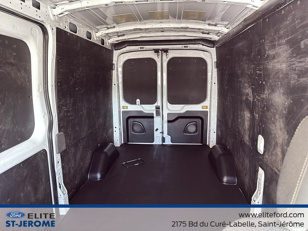 Ford Transit Cargo Van T-250  AWD TOIT MOYEN, 148PO, CRUISE CONTROLE, ENS 2023 à Charlemagne, Québec - 14 - w1024h768px