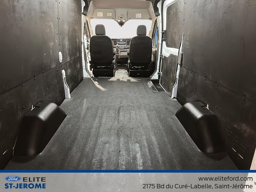 Ford Transit Cargo Van T-250  AWD TOIT MOYEN, 148PO, CRUISE CONTROLE, ENS 2023 à Charlemagne, Québec - 23 - w1024h768px