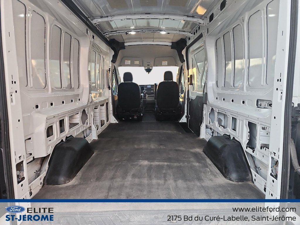 Ford Transit Cargo Van AWD,BASE,EMPATTEMENT 148,HIGH ROOF,CAMERA DE RECUL 2023 à Charlemagne, Québec - 6 - w1024h768px