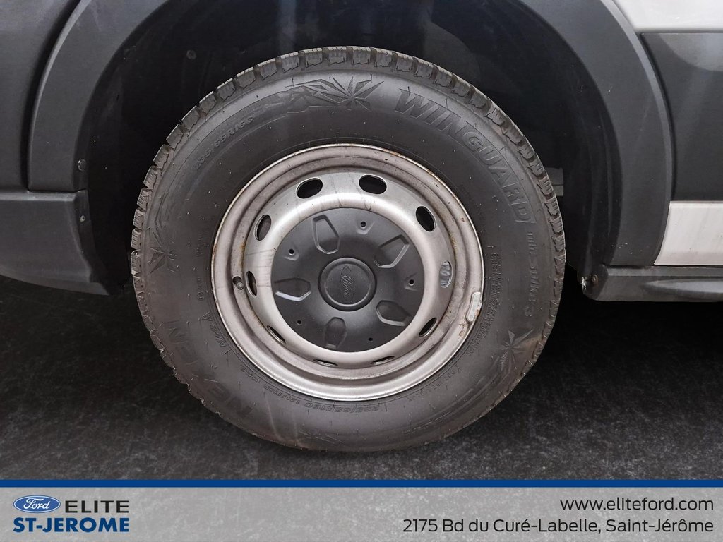 2024 Ford Transit Cargo Van 250,RWD,Toit Medium, 148po, V6 3,5L in Charlemagne, Quebec - 11 - w1024h768px