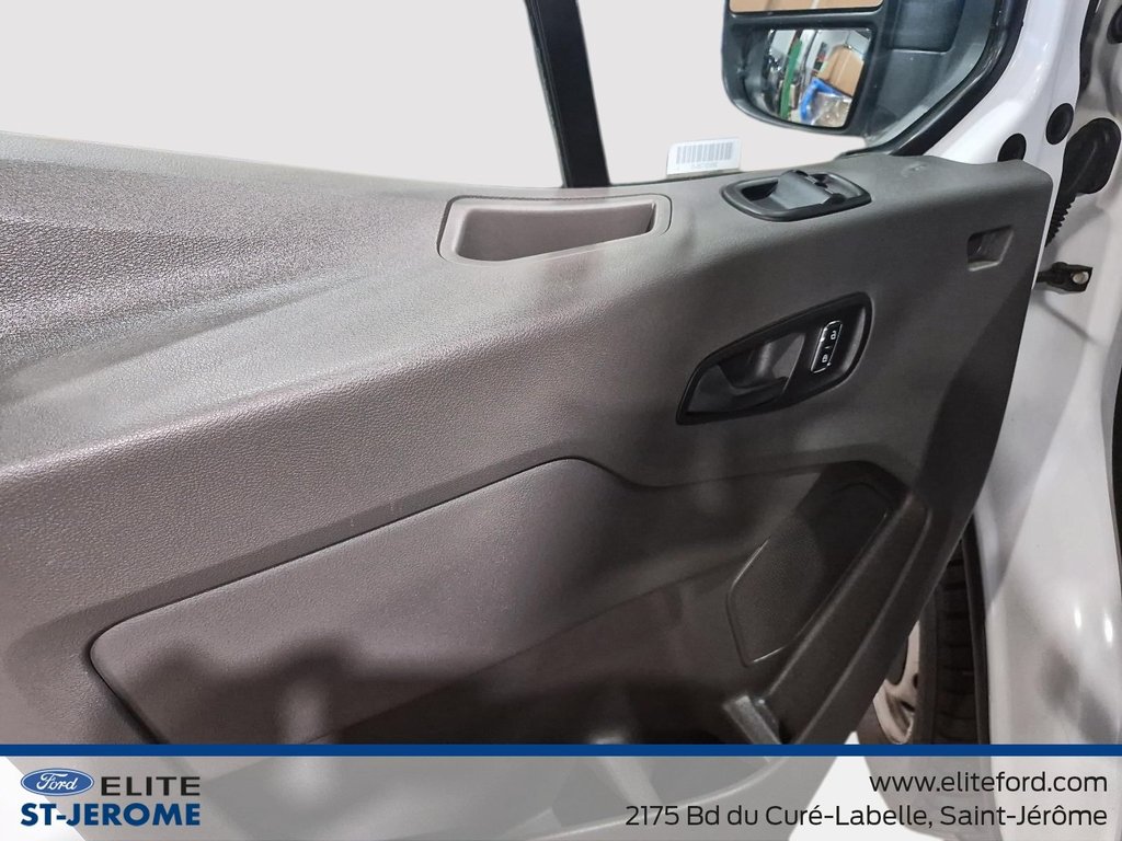 2024 Ford Transit Cargo Van 250,RWD,Toit Medium, 148po, V6 3,5L in Charlemagne, Quebec - 16 - w1024h768px