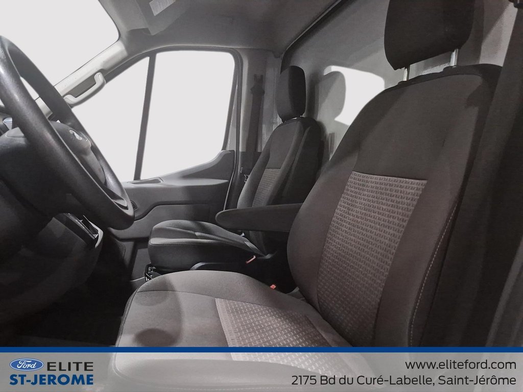 Ford Transit Cutaway Essence,RWD,14 pied,*Pas un poid lourd* 2024 à Saint-Jérôme, Québec - 9 - w1024h768px