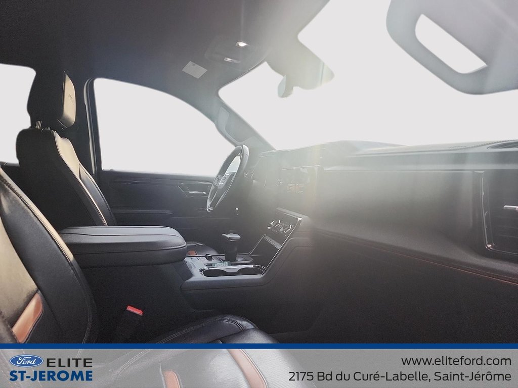 GMC Sierra 1500 AT4,BOITE 6.5, V8 6.2L,CUIR,BANC VENTILLÉ,CONSOLE 2023 à Charlemagne, Québec - 12 - w1024h768px