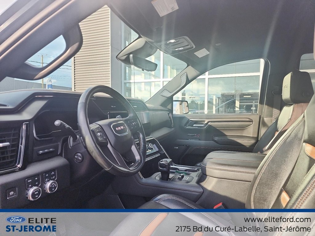 GMC Sierra 1500 AT4,BOITE 6.5, V8 6.2L,CUIR,BANC VENTILLÉ,CONSOLE 2023 à Charlemagne, Québec - 10 - w1024h768px