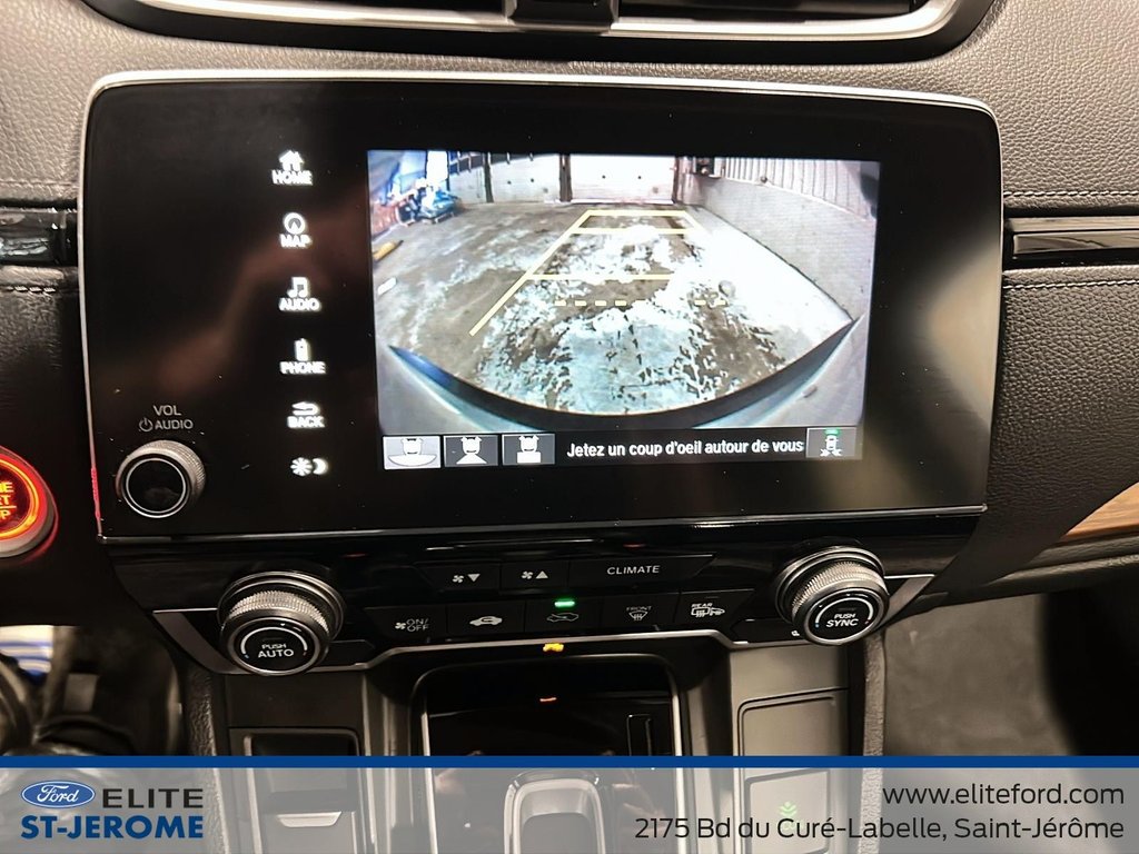 2017 Honda CR-V Touring in Charlemagne, Quebec - 24 - w1024h768px