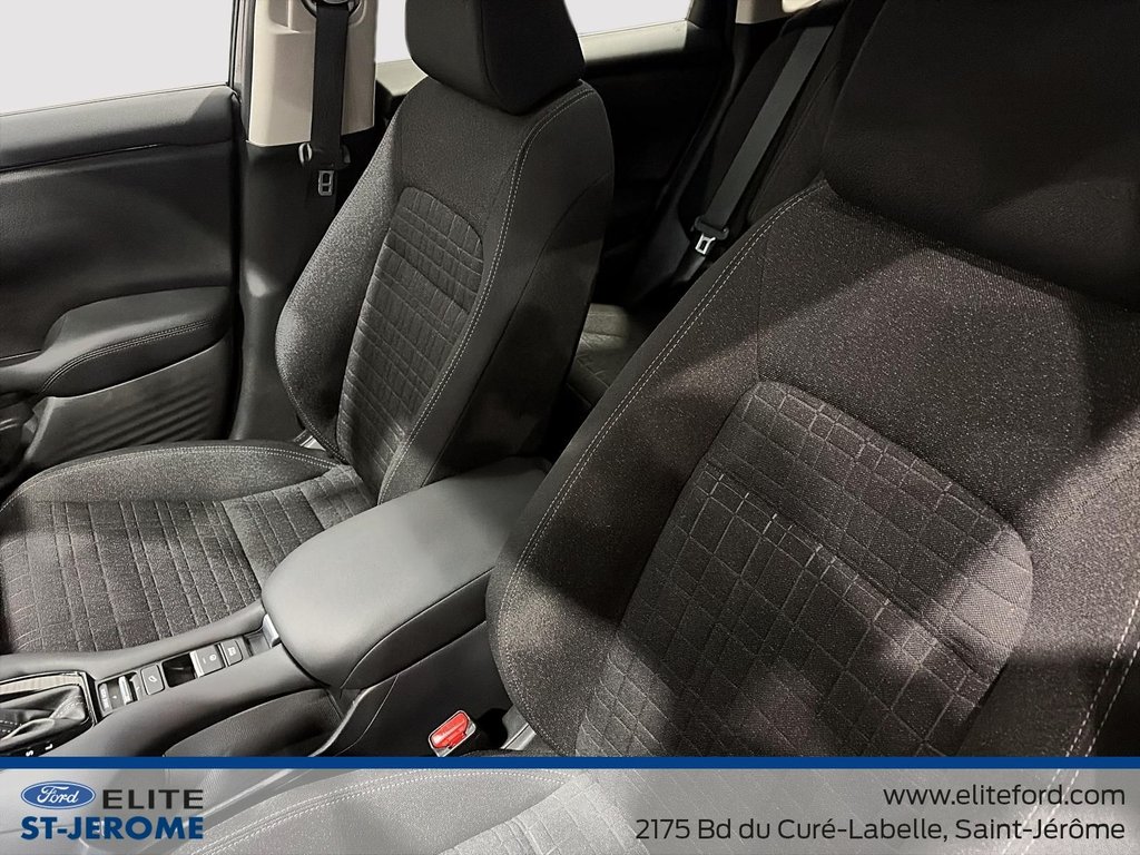 Honda HR-V LX,AWD 2023 à Charlemagne, Québec - 16 - w1024h768px