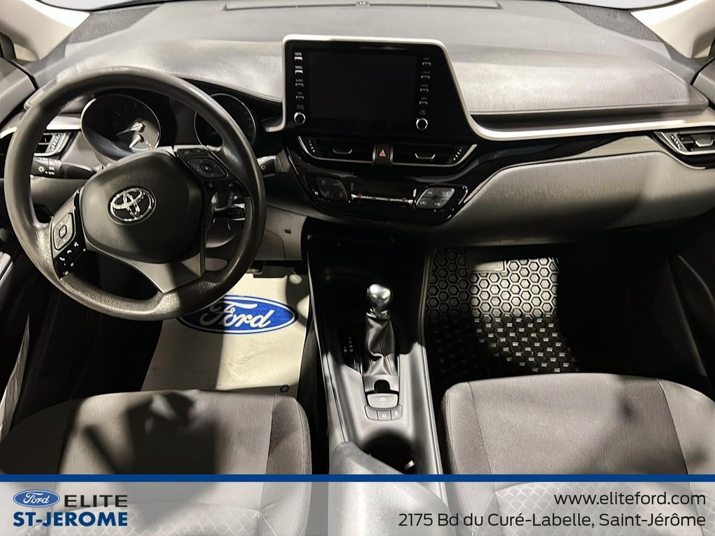 2021 Toyota CHR XLE in Charlemagne, Quebec - 17 - w1024h768px