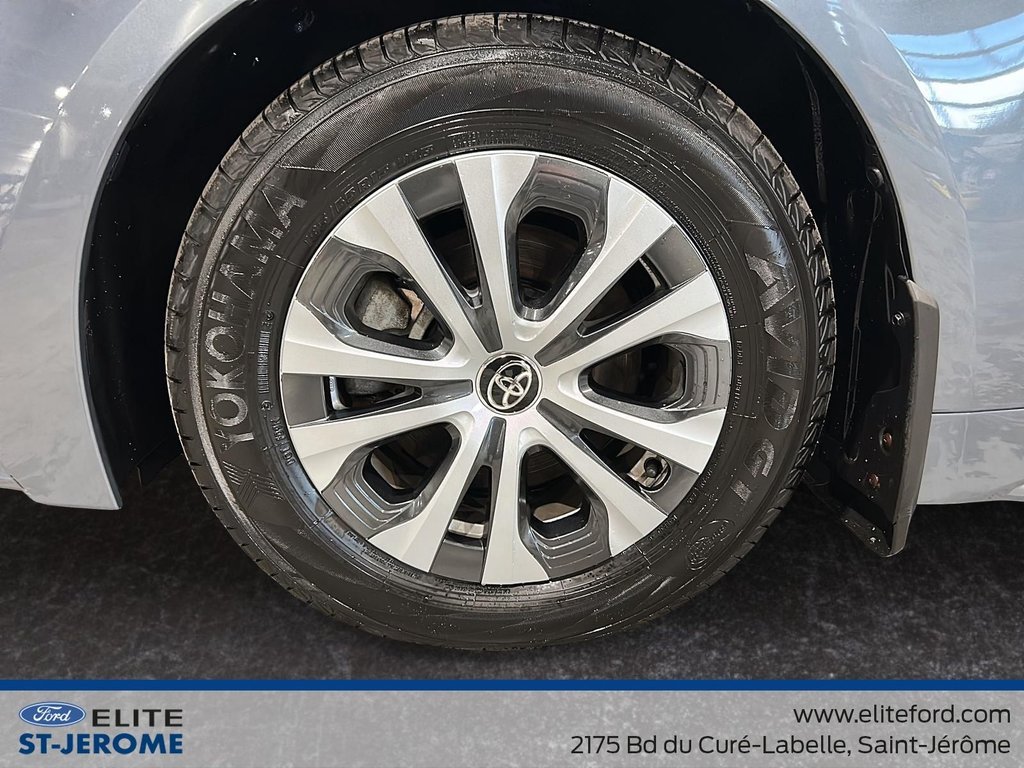 2024 Toyota Corolla Hybrid LE in Charlemagne, Quebec - 13 - w1024h768px