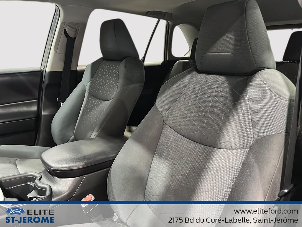 2020 Toyota RAV4 XLE,AWD in Charlemagne, Quebec - 16 - w1024h768px
