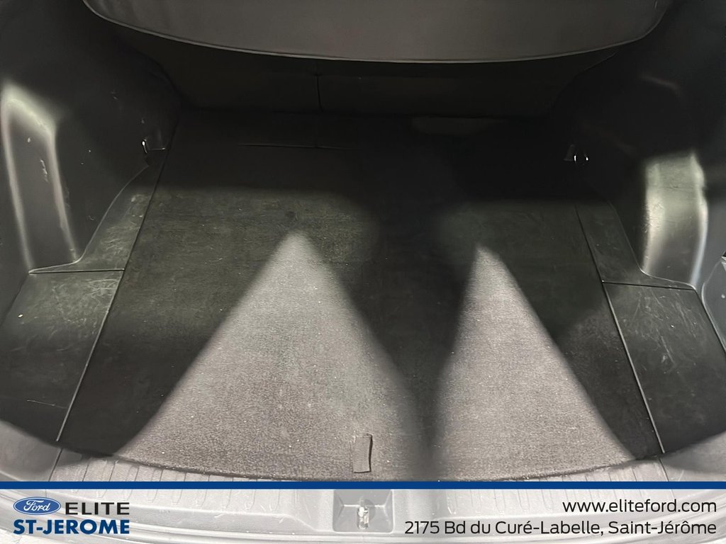 2020 Toyota RAV4 XLE,AWD in Charlemagne, Quebec - 11 - w1024h768px