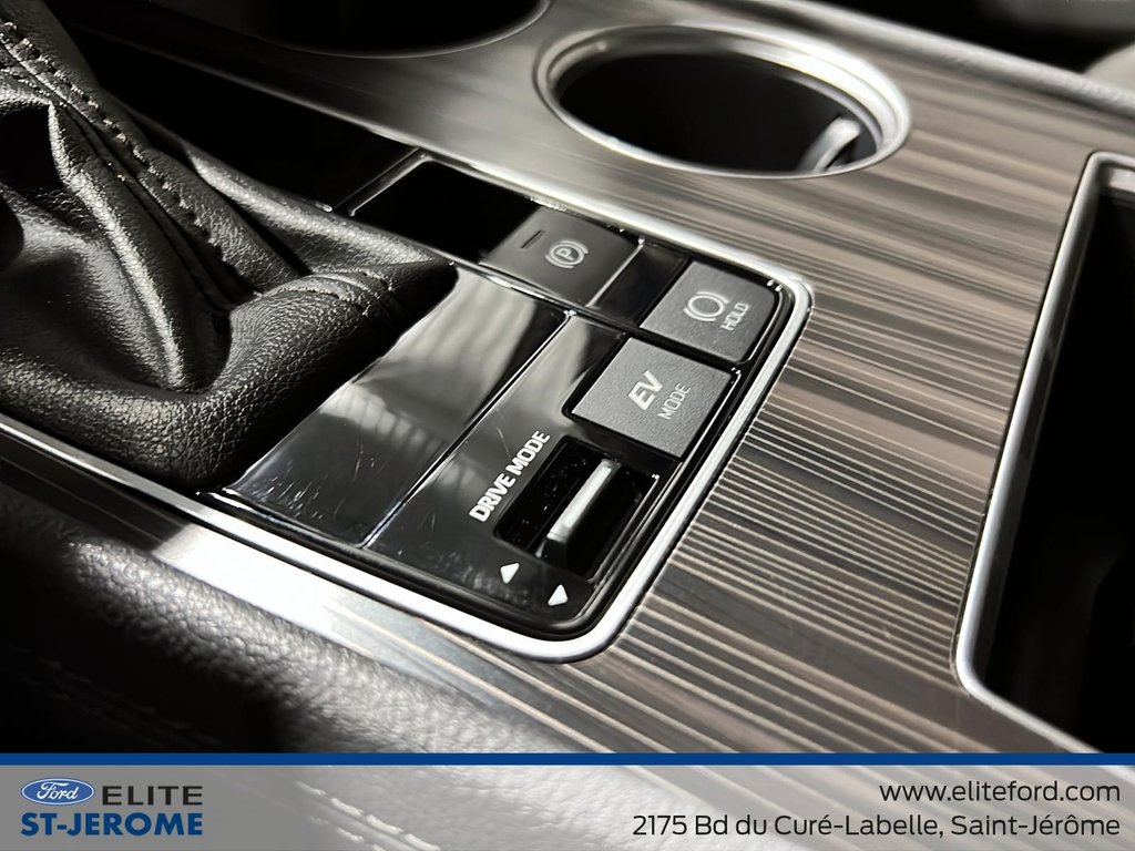 2024 Toyota Sienna Hybride Limited in Charlemagne, Quebec - 23 - w1024h768px