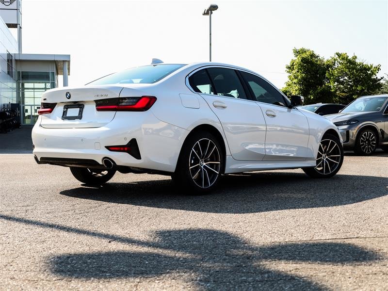 2020 BMW 330i XDrive Sedan (5R79) in Ajax, Ontario at Lakeridge Auto Gallery - 19 - w1024h768px