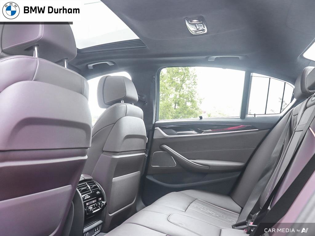 2022 BMW 540i XDrive Sedan in Ajax, Ontario at Lakeridge Auto Gallery - 24 - w1024h768px