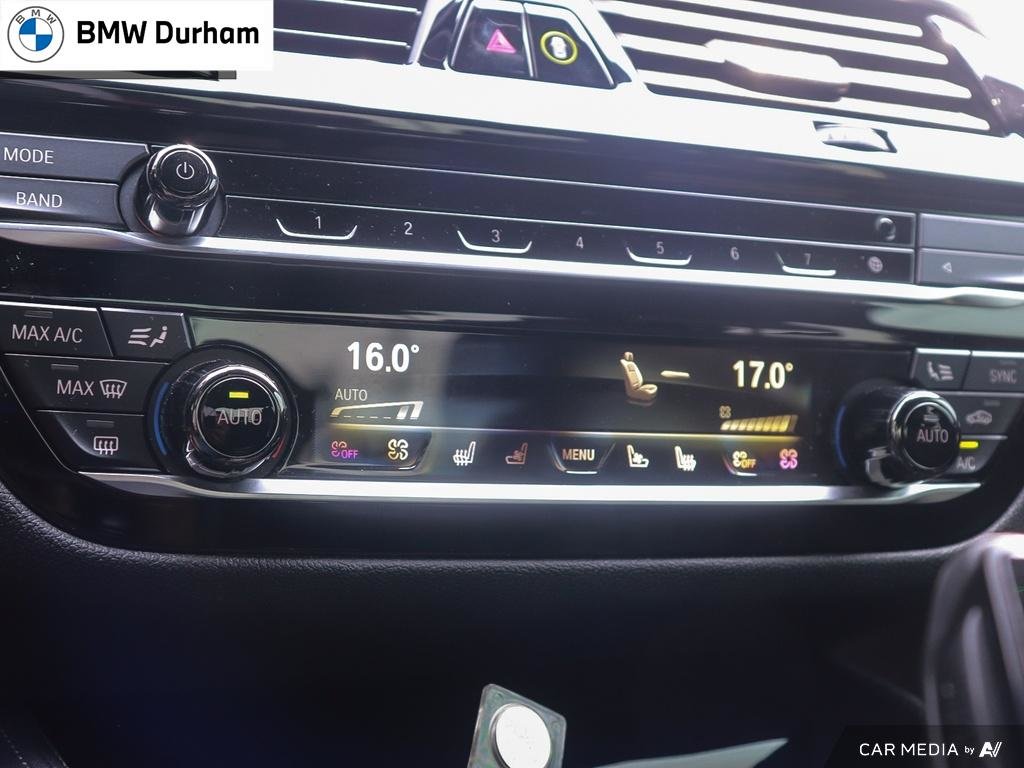 2021 BMW M550i XDrive Sedan in Ajax, Ontario at Lakeridge Auto Gallery - 20 - w1024h768px