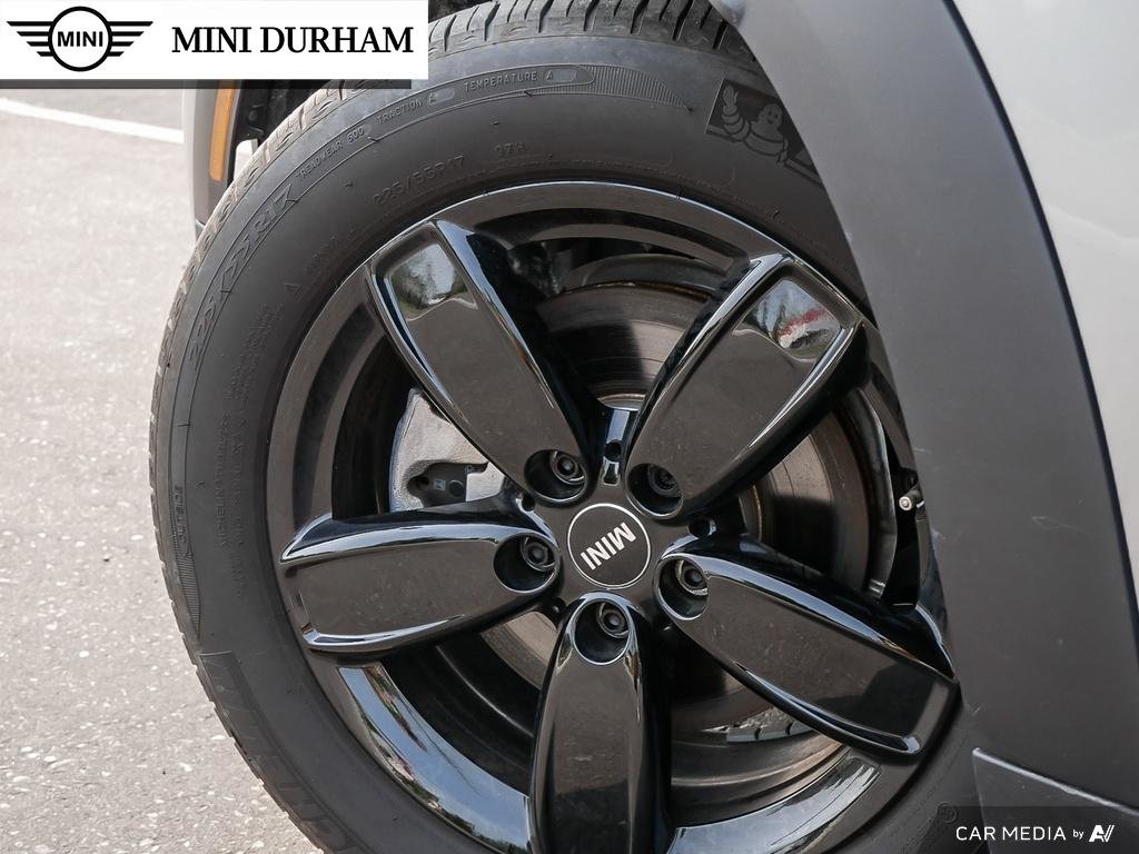 2024 MINI COOPER Countryman ALL4 Cooper in Ajax, Ontario at Lakeridge Auto Gallery - 6 - w1024h768px