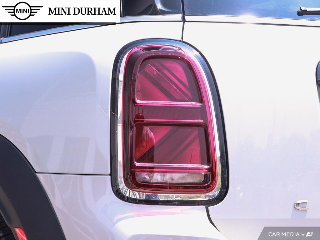 2023 MINI Cooper S Countryman ALL4 in Ajax, Ontario at Lakeridge Auto Gallery - 12 - w1024h768px
