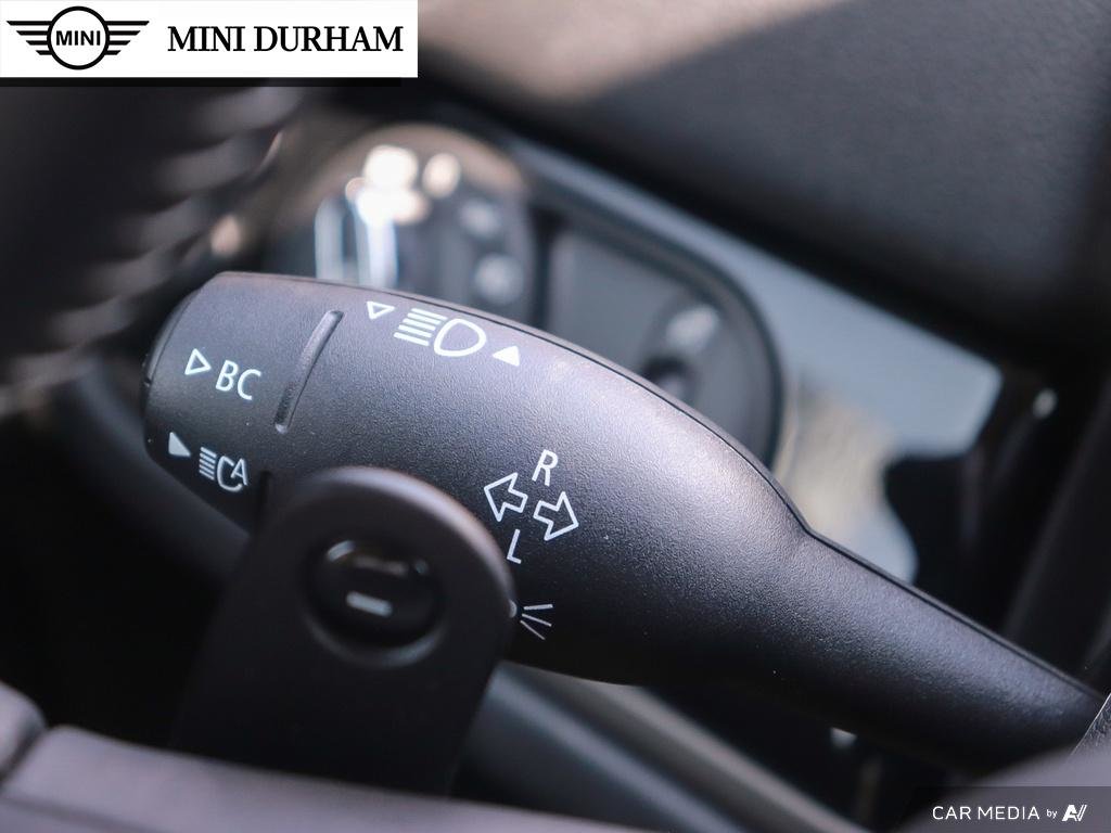 2023 MINI Cooper S Countryman ALL4 in Ajax, Ontario at Lakeridge Auto Gallery - 16 - w1024h768px