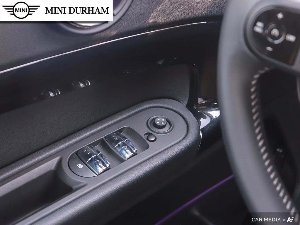 2023 MINI Cooper S Countryman ALL4 in Ajax, Ontario at Lakeridge Auto Gallery - 17 - w1024h768px