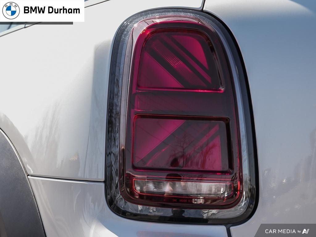 2023 MINI Cooper S Countryman ALL4 in Ajax, Ontario at Lakeridge Auto Gallery - 12 - w1024h768px