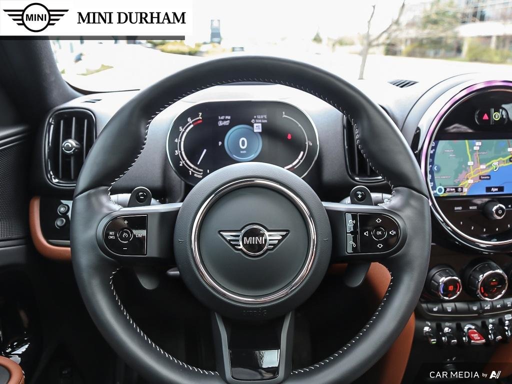 2023 MINI Cooper S Countryman ALL4 in Ajax, Ontario at Lakeridge Auto Gallery - 14 - w1024h768px