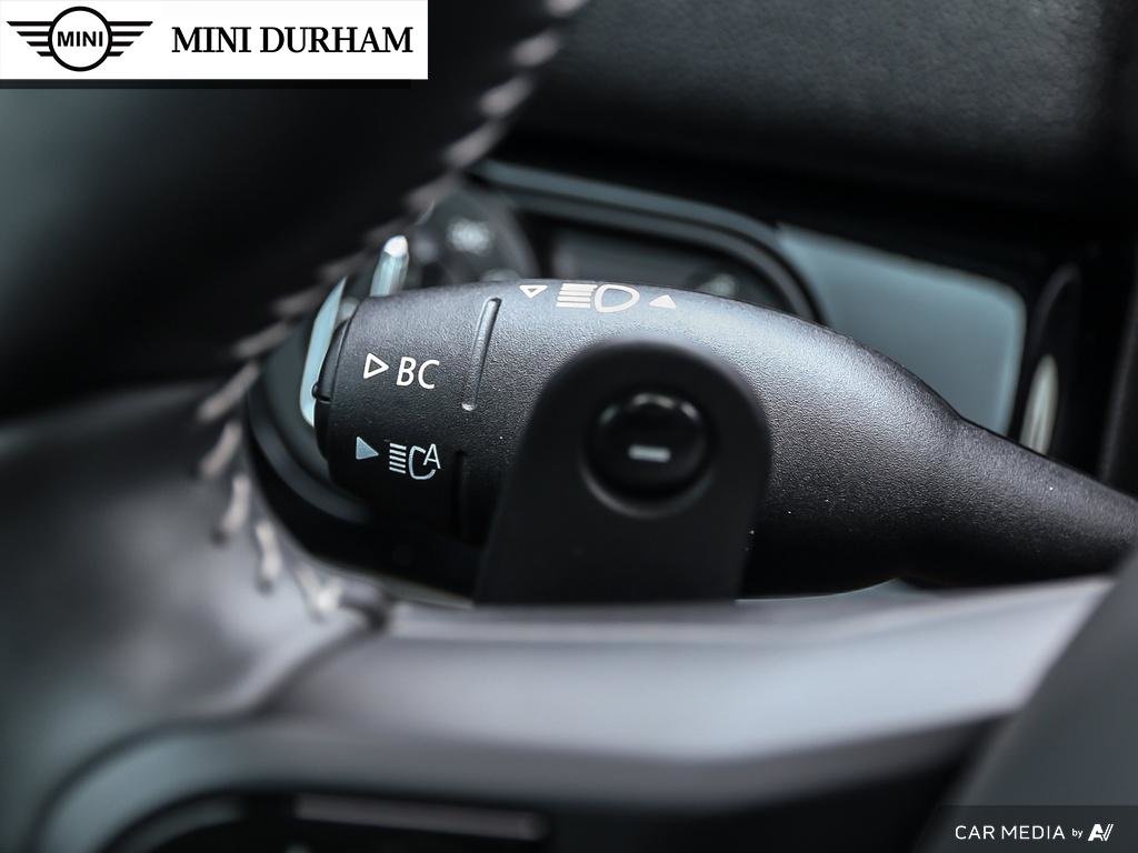 2023 MINI Cooper S Countryman ALL4 in Ajax, Ontario at Lakeridge Auto Gallery - 16 - w1024h768px