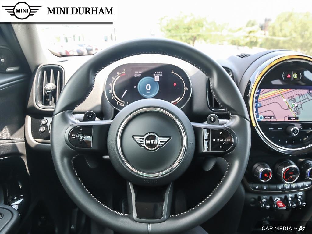 2023 MINI Cooper S Countryman ALL4 in Ajax, Ontario at Lakeridge Auto Gallery - 14 - w1024h768px
