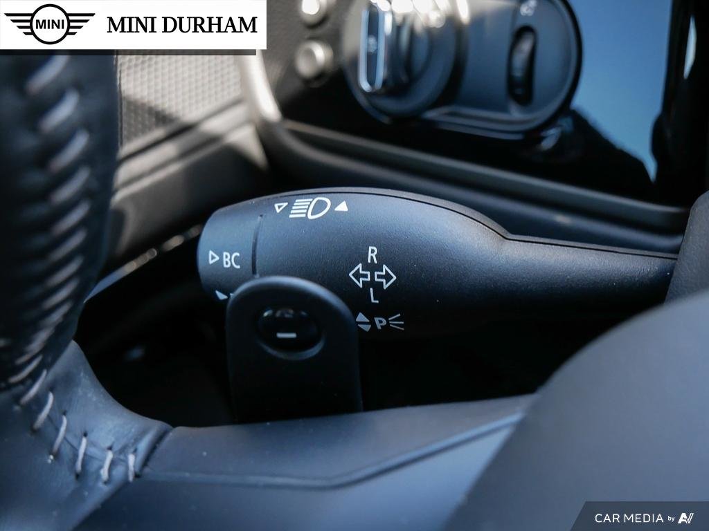2024 MINI Cooper S Countryman ALL4 in Ajax, Ontario at Lakeridge Auto Gallery - 16 - w1024h768px