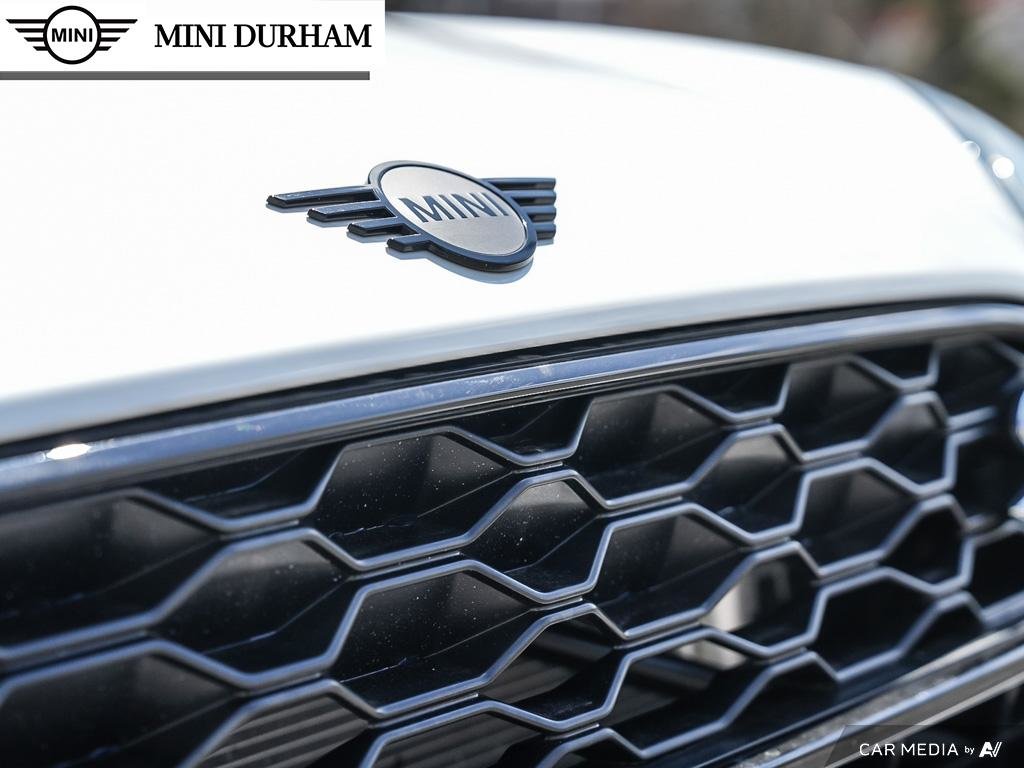 2024 MINI Cooper S Countryman ALL4 in Ajax, Ontario at Lakeridge Auto Gallery - 8 - w1024h768px
