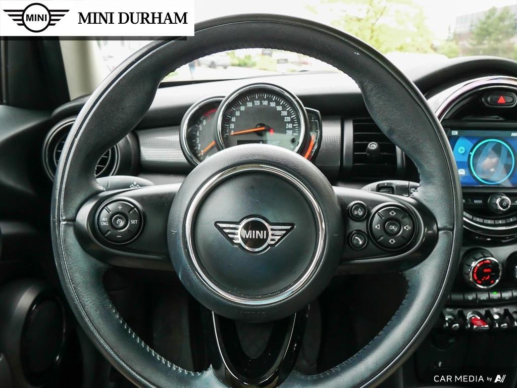 2021 MINI Cooper 5 Door in Ajax, Ontario at Lakeridge Auto Gallery - 12 - w1024h768px
