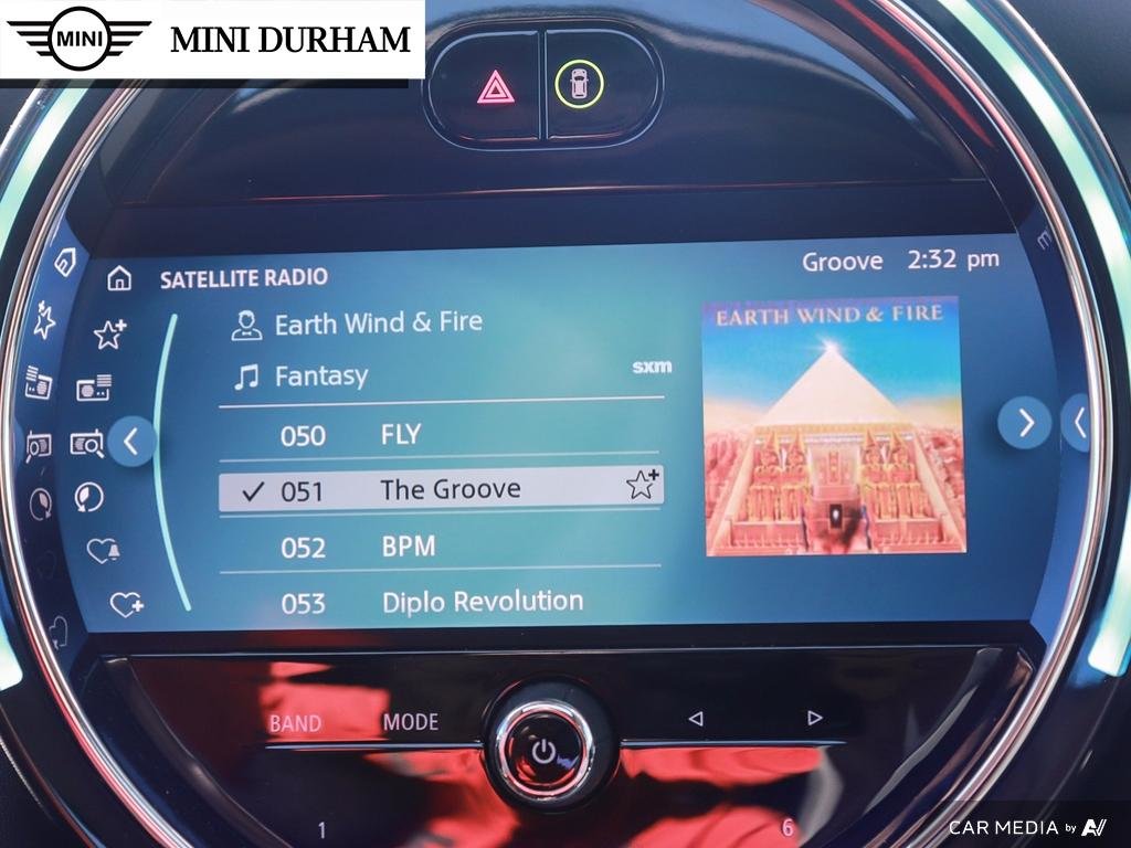 2022 MINI Cooper 5 Door in Ajax, Ontario at Lakeridge Auto Gallery - 21 - w1024h768px