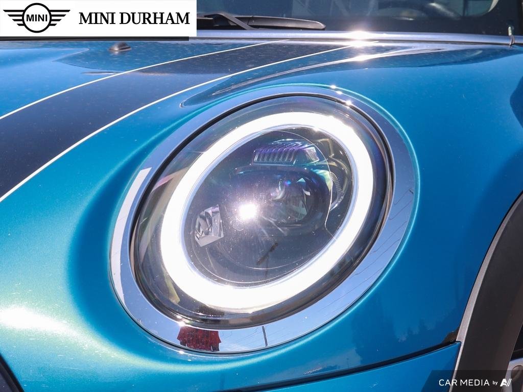 2022 MINI Cooper 5 Door in Ajax, Ontario at Lakeridge Auto Gallery - 10 - w1024h768px