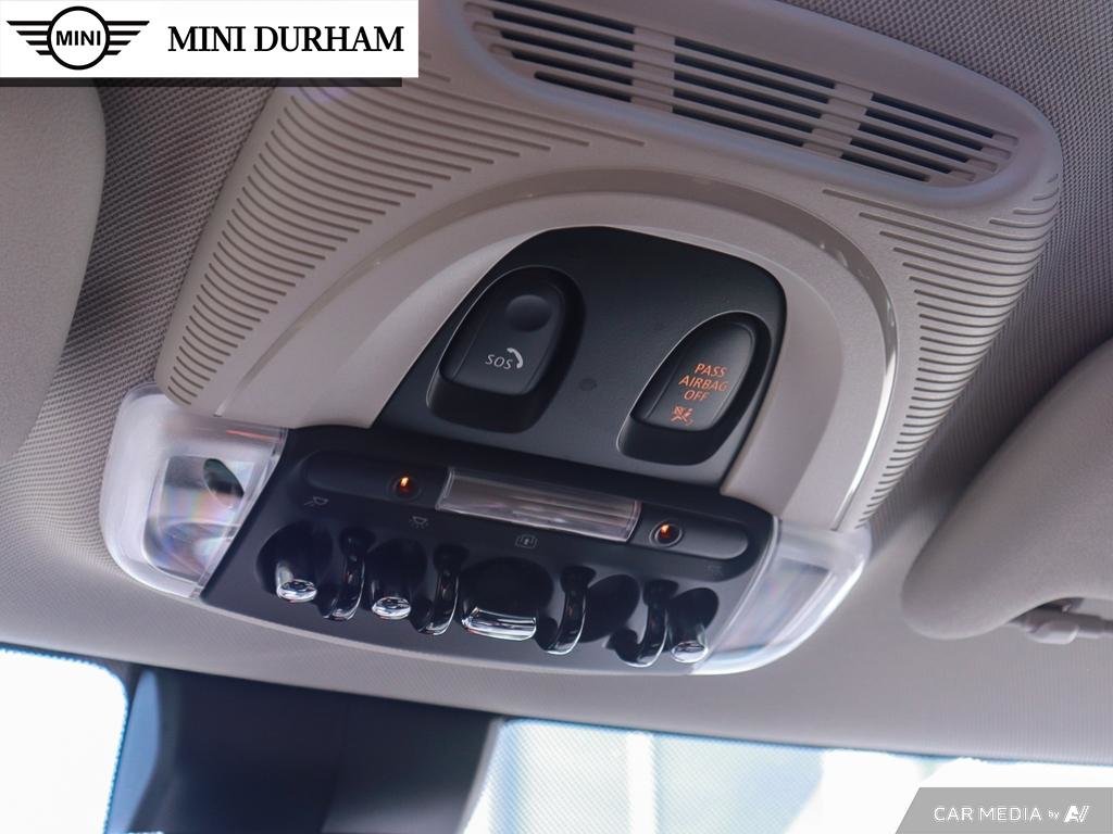 2022 MINI Cooper 5 Door in Ajax, Ontario at Lakeridge Auto Gallery - 22 - w1024h768px