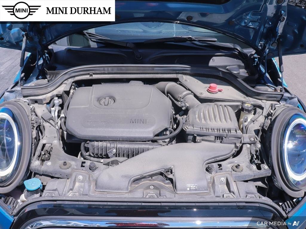 2022 MINI Cooper 5 Door in Ajax, Ontario at Lakeridge Auto Gallery - 9 - w1024h768px