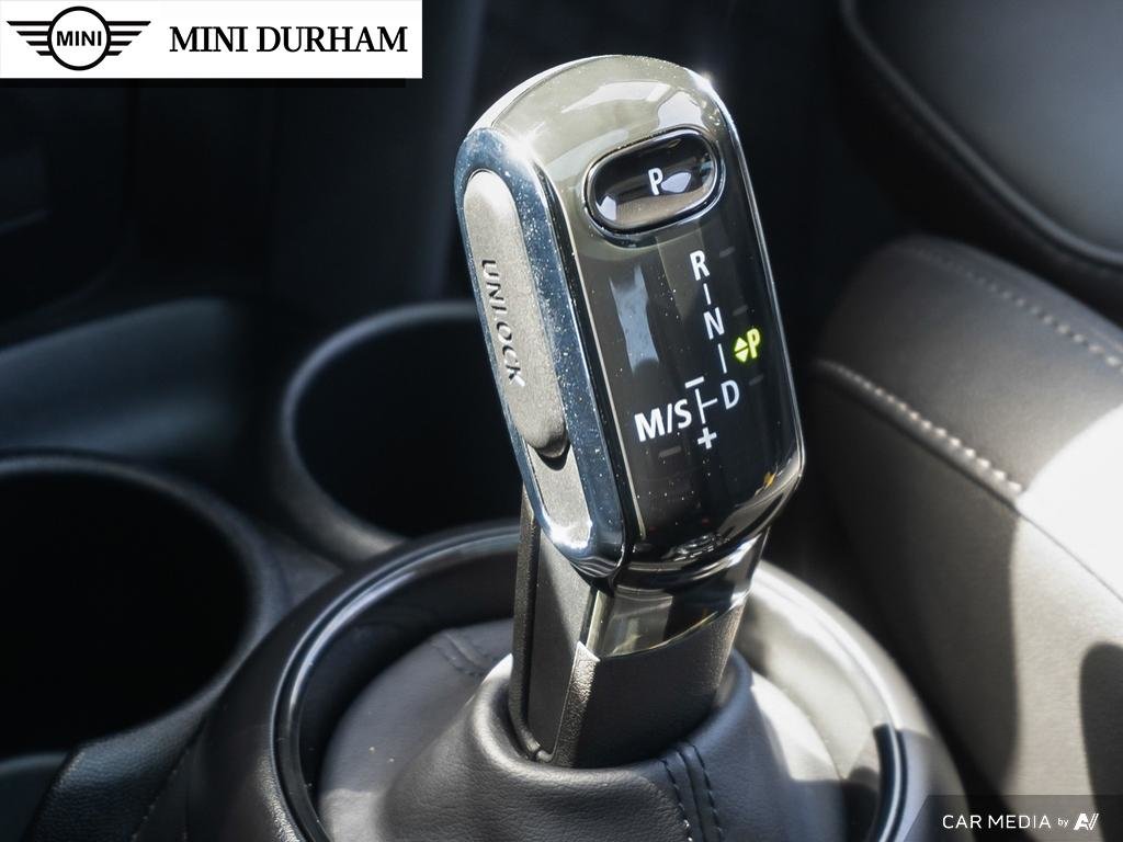 2024 MINI Cooper 3 Door in Ajax, Ontario at Lakeridge Auto Gallery - 19 - w1024h768px