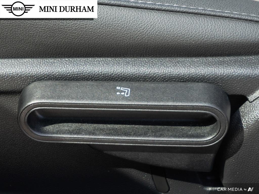 2024 MINI Cooper 3 Door in Ajax, Ontario at Lakeridge Auto Gallery - 27 - w1024h768px