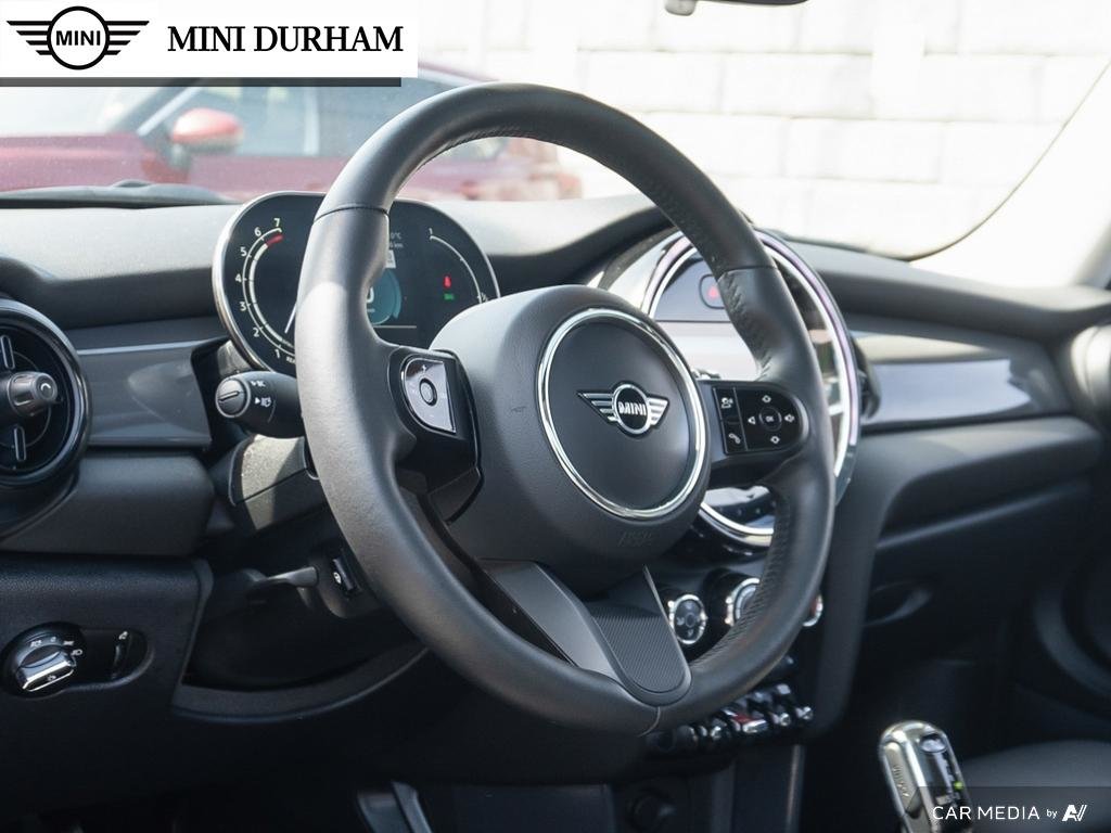 2024 MINI Cooper 3 Door in Ajax, Ontario at Lakeridge Auto Gallery - 13 - w1024h768px