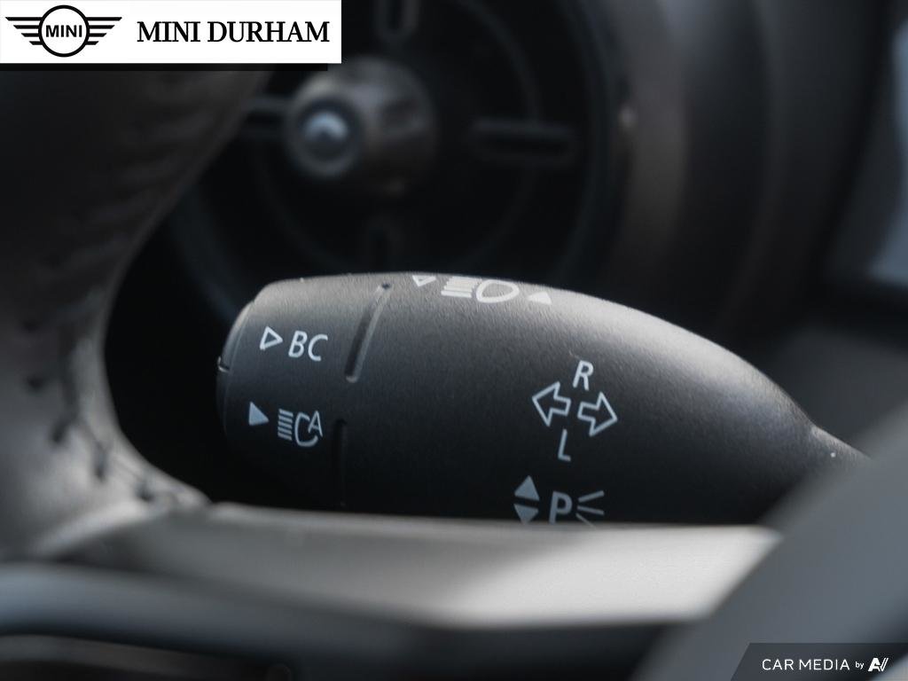 2024 MINI Cooper 3 Door in Ajax, Ontario at Lakeridge Auto Gallery - 16 - w1024h768px