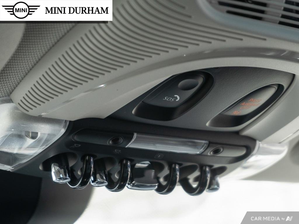2024 MINI Cooper 3 Door in Ajax, Ontario at Lakeridge Auto Gallery - 22 - w1024h768px