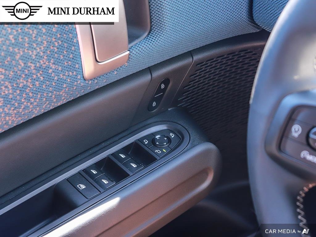 2025 MINI Countryman Cooper S ALL4 in Ajax, Ontario at Lakeridge Auto Gallery - 17 - w1024h768px