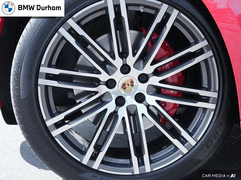 2018 Porsche Macan GTS in Ajax, Ontario at Lakeridge Auto Gallery - 8 - w1024h768px