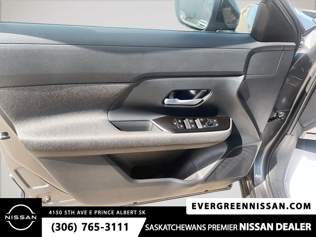 2026 Nissan Kicks SV Premium AWD in Prince Albert, Saskatchewan - 14 - w1024h768px