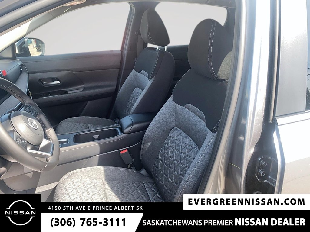 2026 Nissan Kicks SV Premium AWD in Prince Albert, Saskatchewan - 12 - w1024h768px
