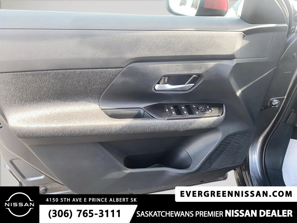 2026 Nissan Kicks SV Premium AWD in Prince Albert, Saskatchewan - 14 - w1024h768px